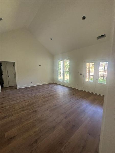 Spacious, unfurnished interior of a new home in , Dawsonville (Image 17).