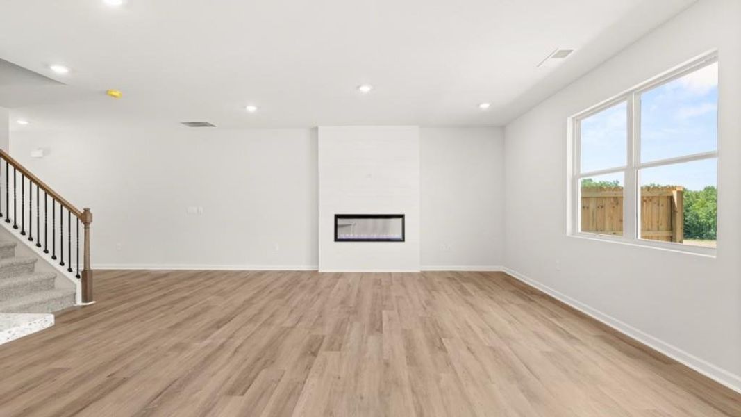 Spacious, unfurnished interior of a new home in Village at Pine Valley, Gainesville (Image 13). Spacious, unfurnished interior of a new home in Village at Pine Valley, Gainesville (Image 13).