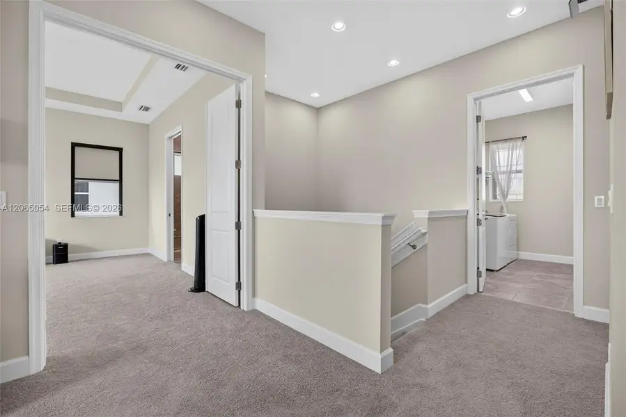 Spacious, unfurnished interior of a new home in , Westlake (Image 20).