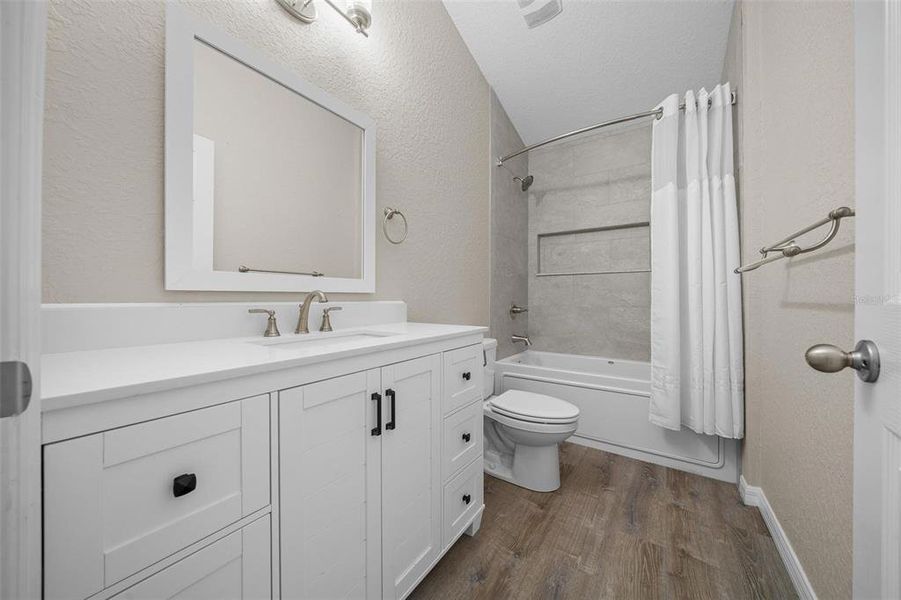 Furnished interior view inside a new home in , Citra (Image 9).