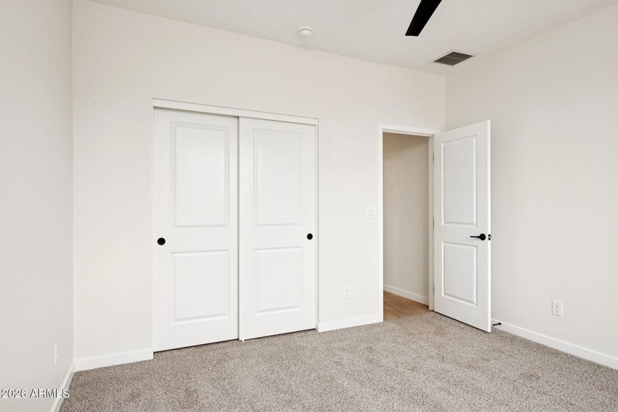 33-web-or-mls-20122-w-hazelwood-st