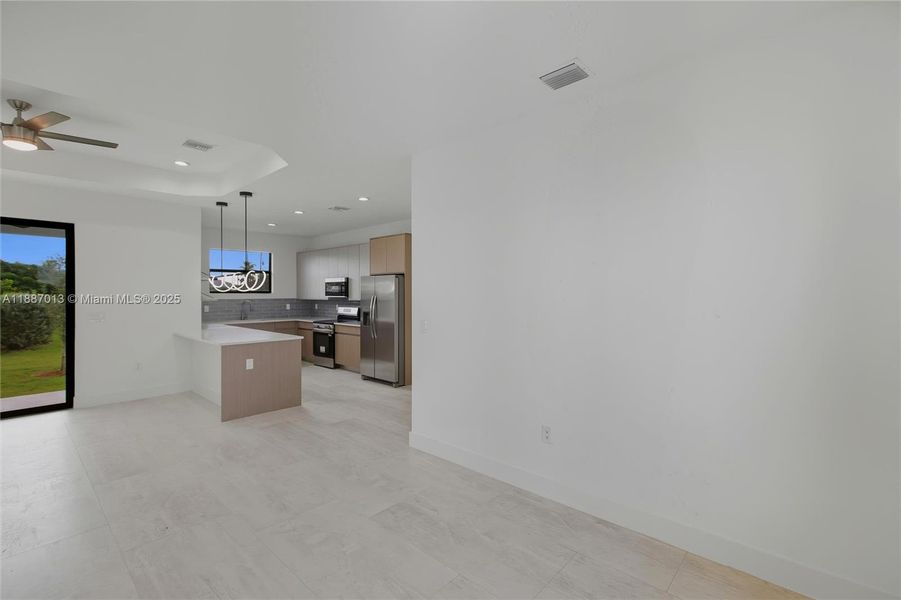 Spacious, unfurnished interior of a new home in , Cape Coral (Image 24). Spacious, unfurnished interior of a new home in , Cape Coral (Image 24).