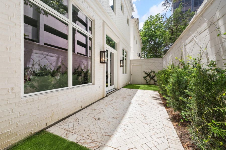 The residence features a slab-on grade foundation, a comprehensive framing and truss plan that meets all relevant codes and windstorm requirements, as well as borate termite treatment. Additionally, it features CertainTeed Landmark Series shingle composition roof, 6" half-round gutters with round downspouts, and Pella Lifestyle Series exceptionally energy-efficient E-rated windows. *Photo is of another home in the community and for informational purposes only. The residence features a slab-on grade foundation, a comprehensive framing and truss plan that meets all relevant codes and windstorm requirements, as well as borate termite treatment. Additionally, it features CertainTeed Landmark Series shingle composition roof, 6" half-round gutters with round downspouts, and Pella Lifestyle Series exceptionally energy-efficient E-rated windows. *Photo is of another home in the community and for informational purposes only.