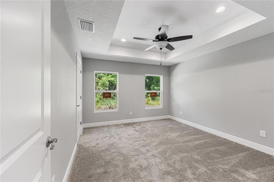 Spacious, unfurnished interior of a new home in , Lake Panasoffkee (Image 31).