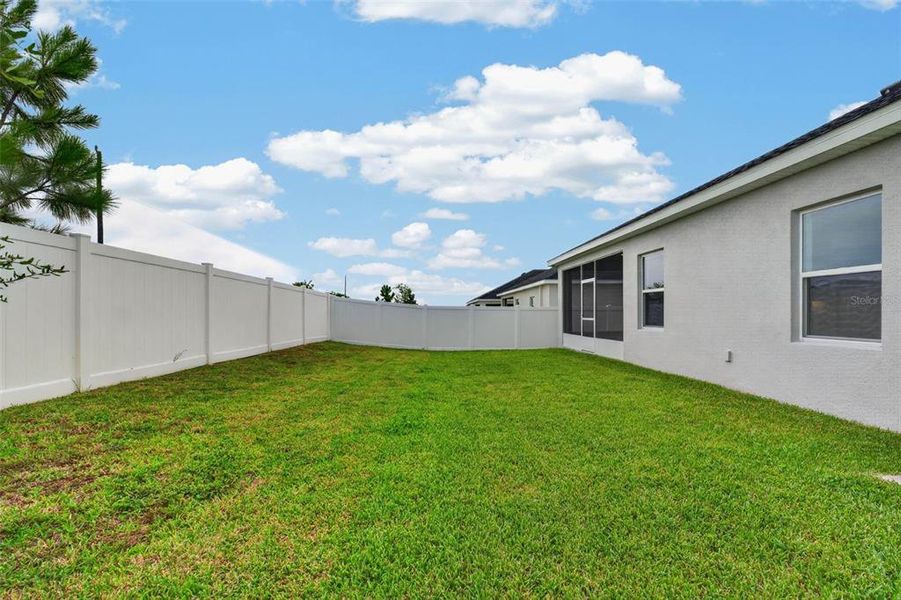 Exterior details and patio area of a home in , Davenport (Image 4).