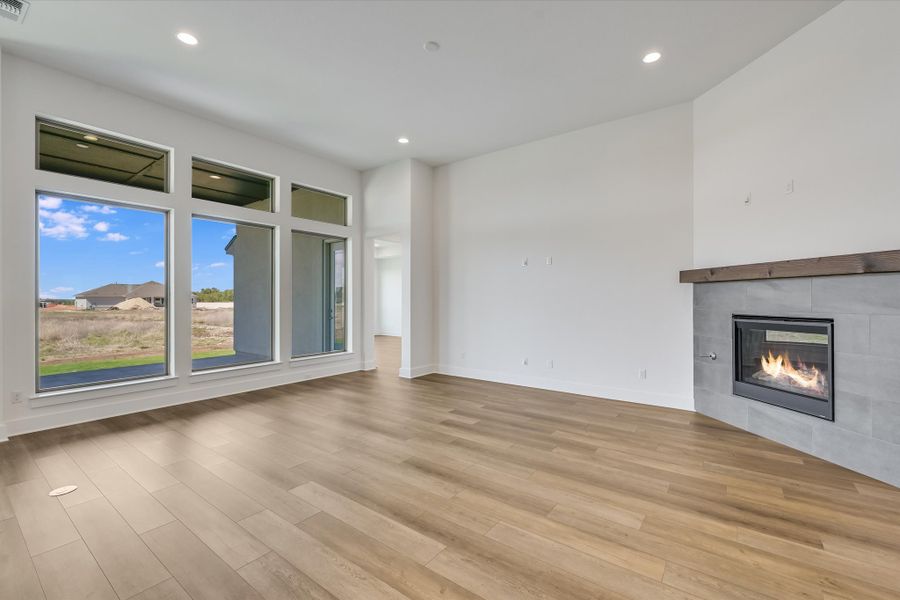 Representative unfurnished interior of a home built from the Llano II by Giddens Homes in Whispering Wind, Bertram (Image 115). Representative unfurnished interior of a home built from the Llano II by Giddens Homes in Whispering Wind, Bertram (Image 115).