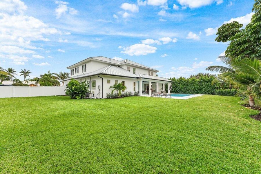 052-11823LakeShorePlace-NorthPalmBeach-F