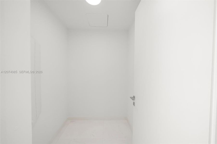 Spacious, unfurnished interior of a new home in , Miami (Image 21).
