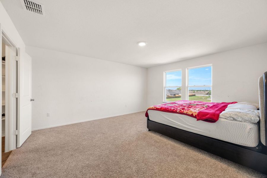 Furnished interior view inside a new home in Palomino, Manor (Image 26). Furnished interior view inside a new home in Palomino, Manor (Image 26).