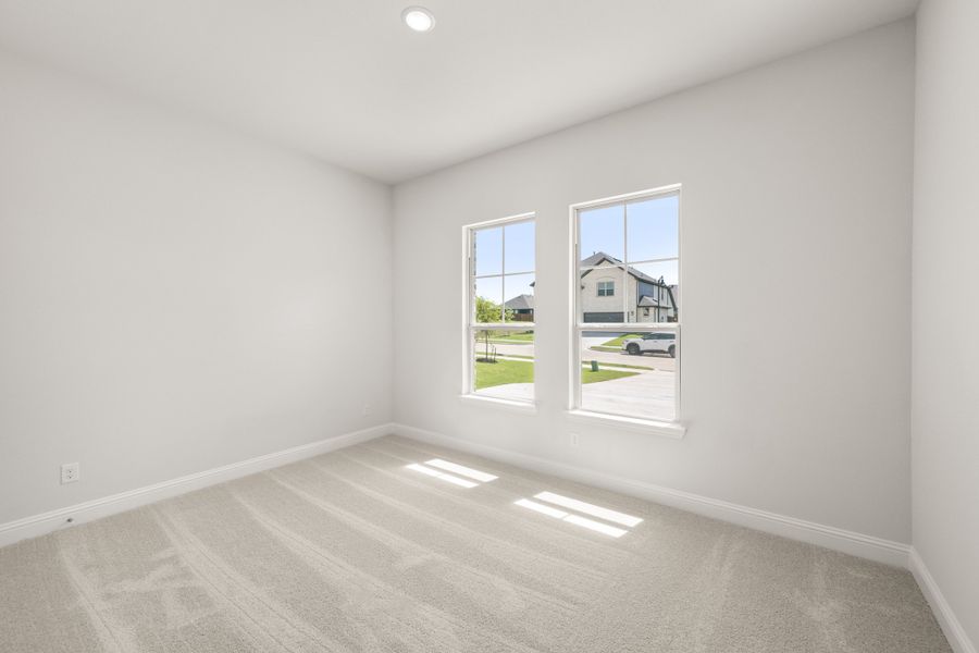 Spacious, unfurnished interior of a new home in Sheppard's Place, Waxahachie (Image 26). Spacious, unfurnished interior of a new home in Sheppard's Place, Waxahachie (Image 26).