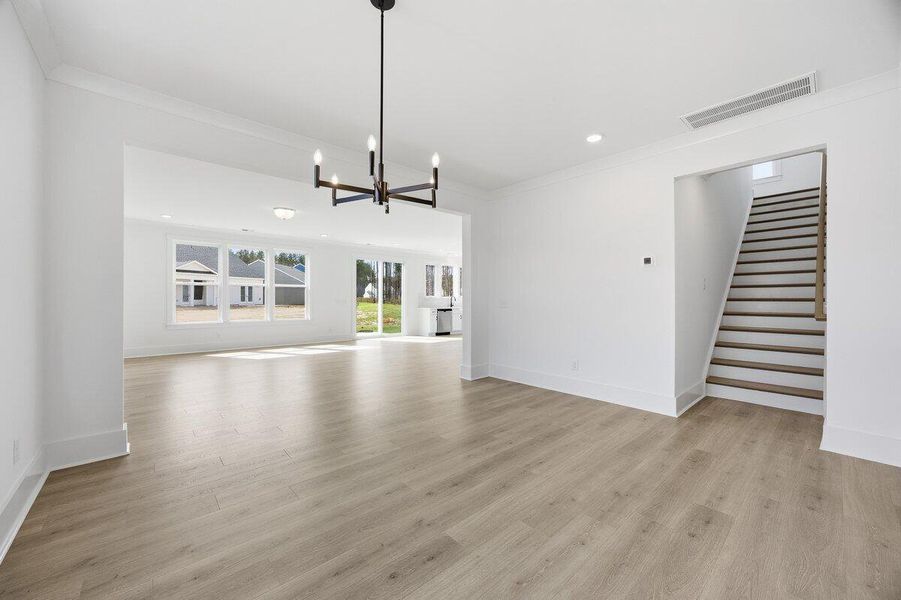 Spacious, unfurnished interior of a new home in Homecoming, Ravenel (Image 8).