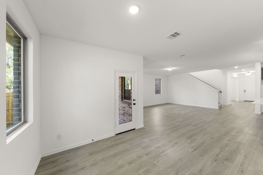 Dakota Home Plan by Ashton Woods