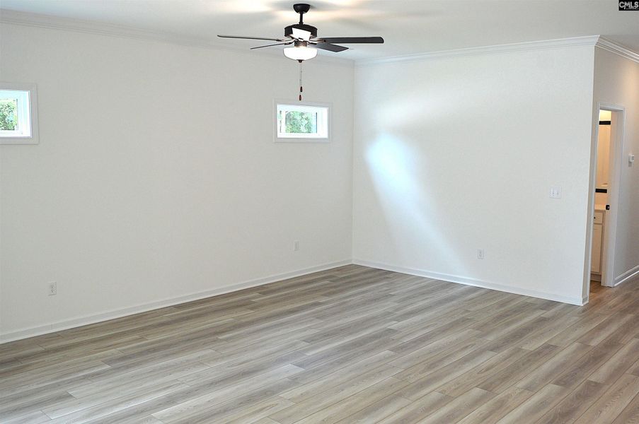 Spacious, unfurnished interior of a new home in Bickley Station, Irmo (Image 31).