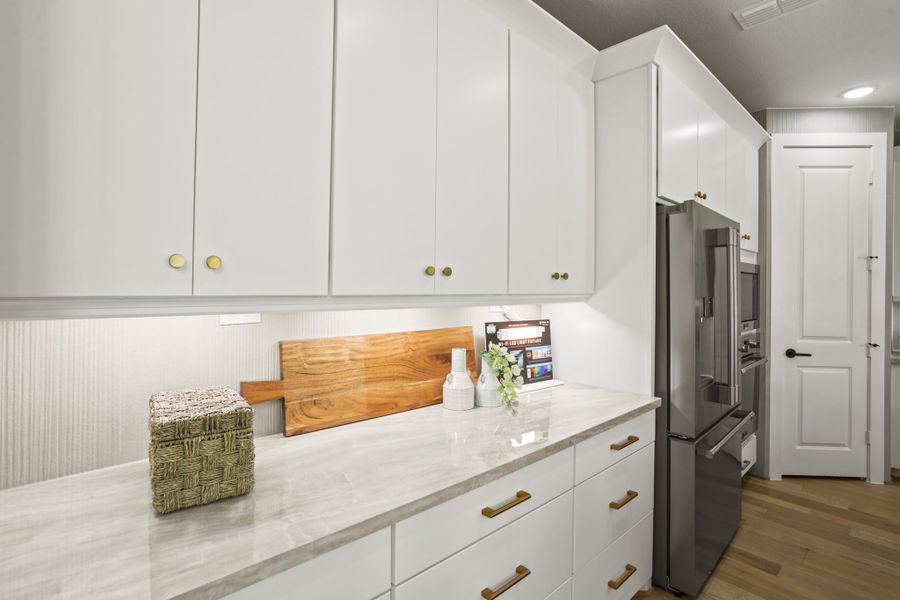 Furnished interior view inside a new home in Jubilee 45', 50', 70', Hockley (Image 18).