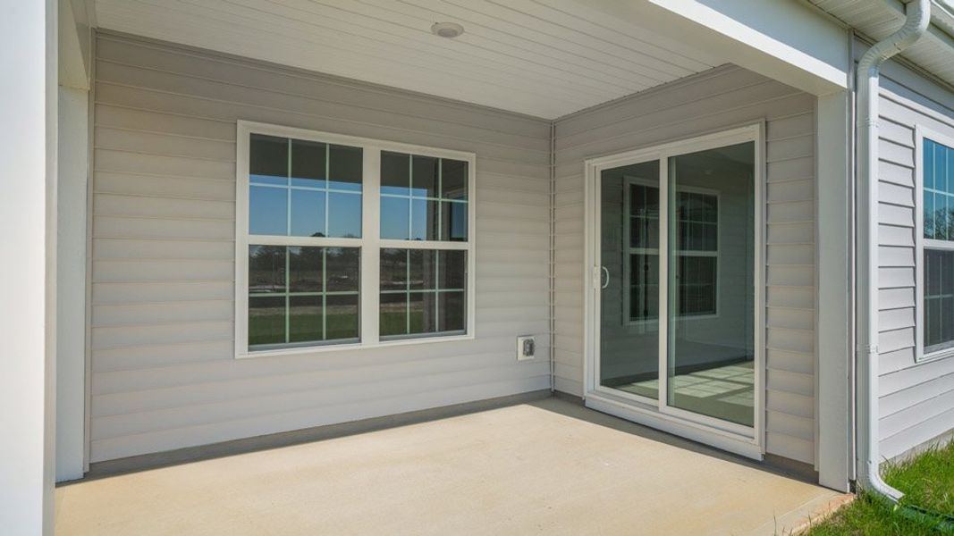 Exterior details and patio area of a home in Hunter Hill, Rocky Mount (Image 4).