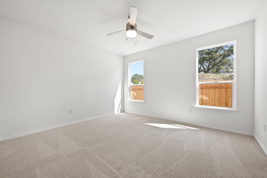 Spacious, unfurnished interior of a new home in Creekside at Estancia, Austin (Image 18).