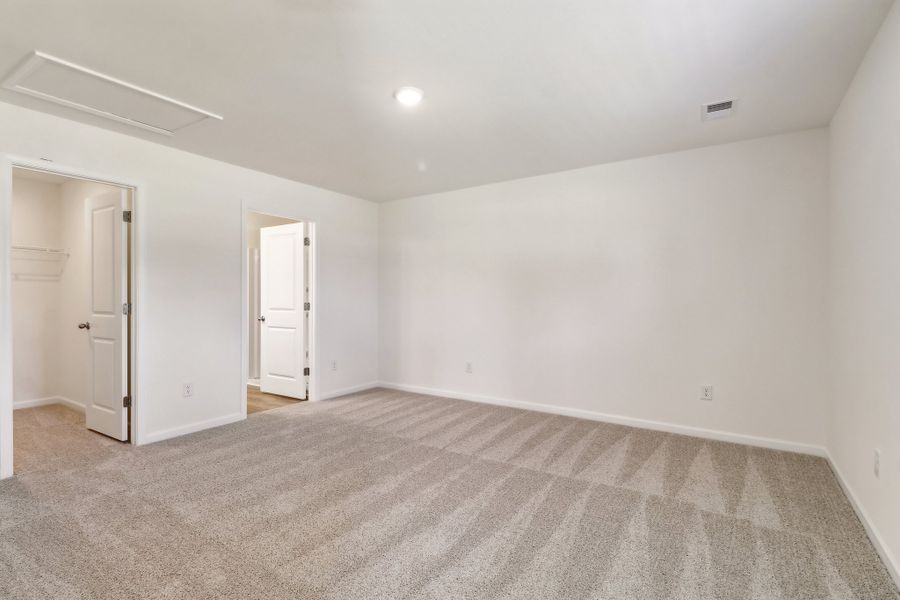 Representative unfurnished interior of a home built from the Helen by Great Southern Homes in Hazelwood, Boiling Springs (Image 22).