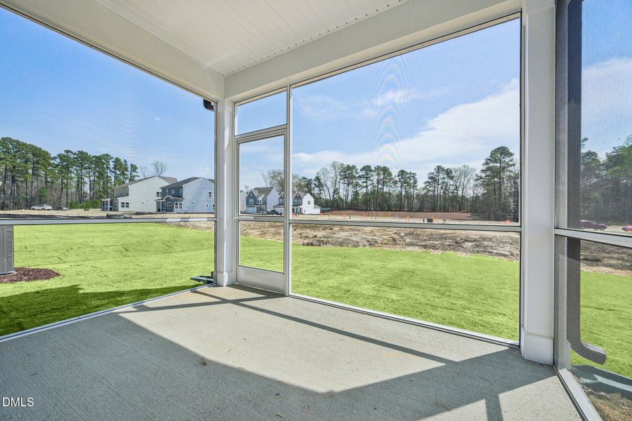 45-web-or-mls-Fetching Pl-S2503-045