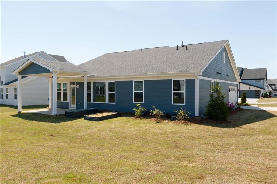 Exterior details and patio area of a home in Sweetbay Farm, Lawrenceville (Image 31).