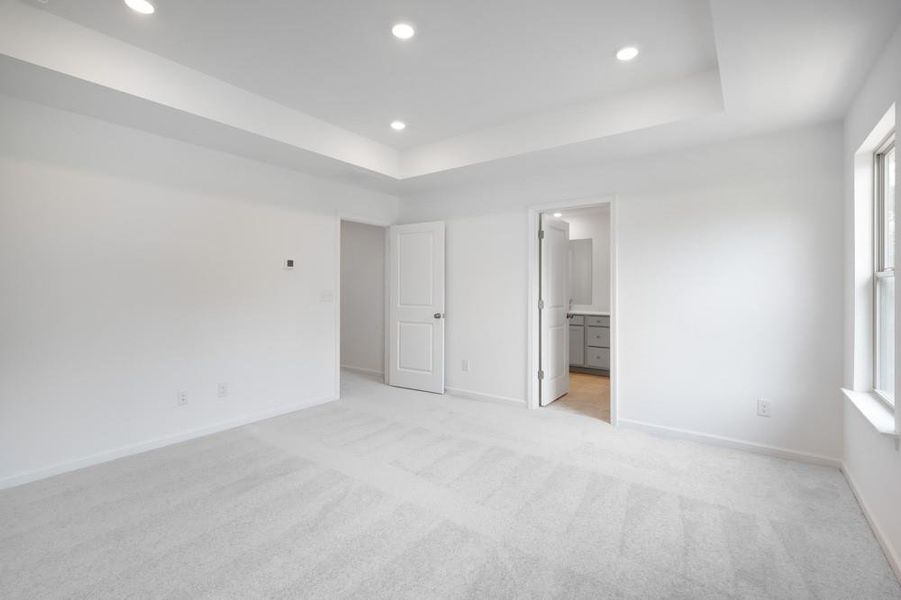 Spacious, unfurnished interior of a new home in Hampton Trace, Marietta (Image 21).