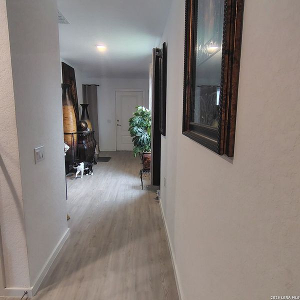 Spacious, unfurnished interior of a new home in Valle Sol, Von Ormy (Image 10). Spacious, unfurnished interior of a new home in Valle Sol, Von Ormy (Image 10).