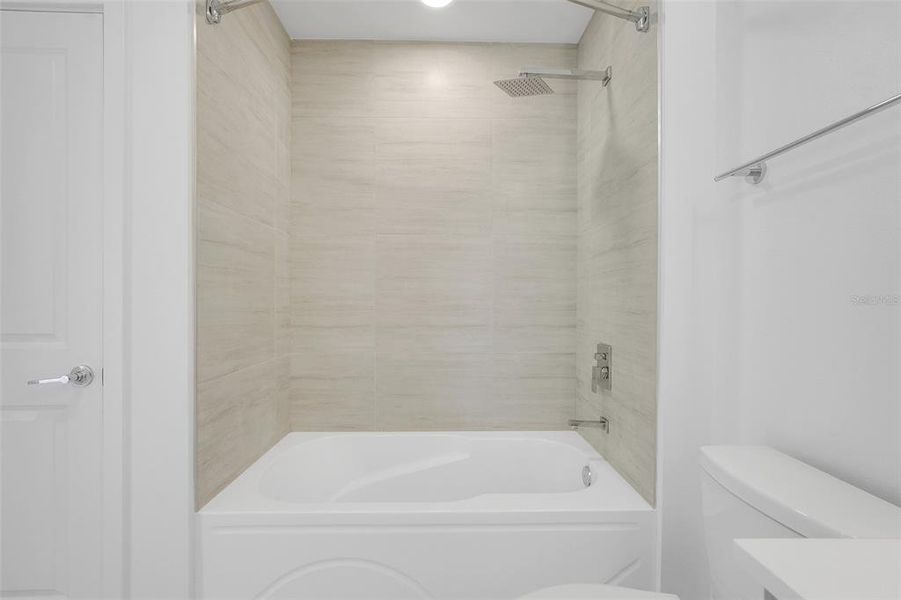 Furnished interior view inside a new home in , Orlando (Image 8).