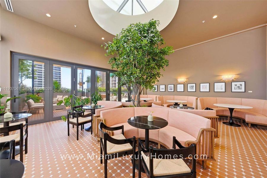 Community amenities in , Miami (Image 35).