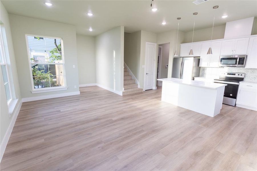Spacious, unfurnished interior of a new home in , Fort Worth (Image 34).