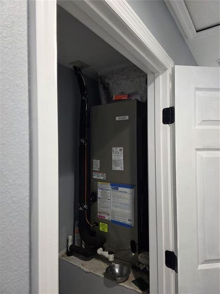 Close-up of interior finishes inside a home in , Tampa (Image 10).