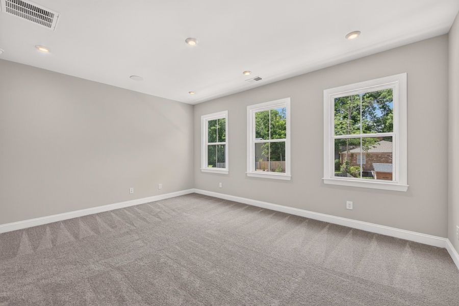 Spacious, unfurnished interior of a new home in Old Town Village, Waxhaw (Image 34).
