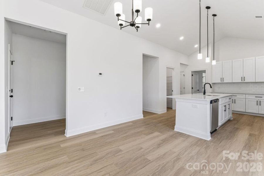 Dining Area Dining Area