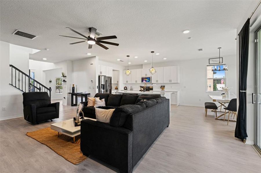 Furnished interior view inside a new home in , Wesley Chapel (Image 33).