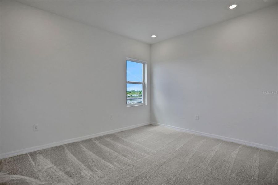 Spacious, unfurnished interior of a new home in Turnleaf, Punta Gorda (Image 7).