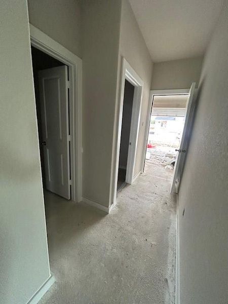 Spacious, unfurnished interior of a new home in Laurel Landing, Alvin (Image 19).