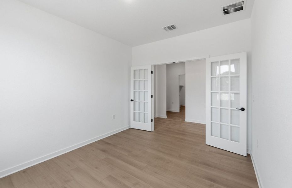 Spacious, unfurnished interior of a new home in Sun City Texas, Georgetown (Image 17). Spacious, unfurnished interior of a new home in Sun City Texas, Georgetown (Image 17).