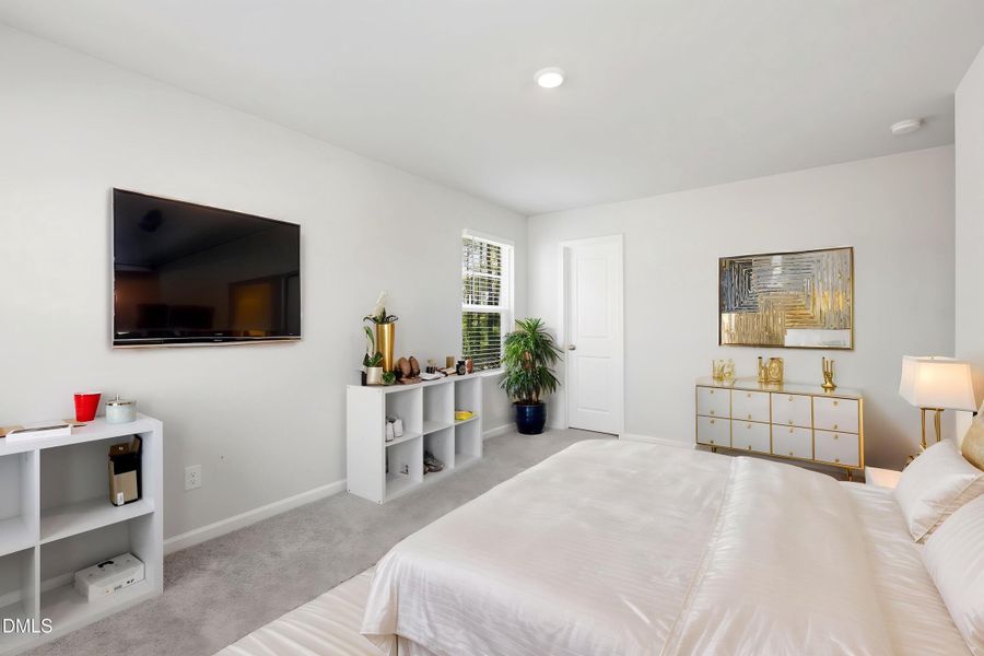 32 - Bedroom - Luxury - 5 32 - Bedroom - Luxury - 5
