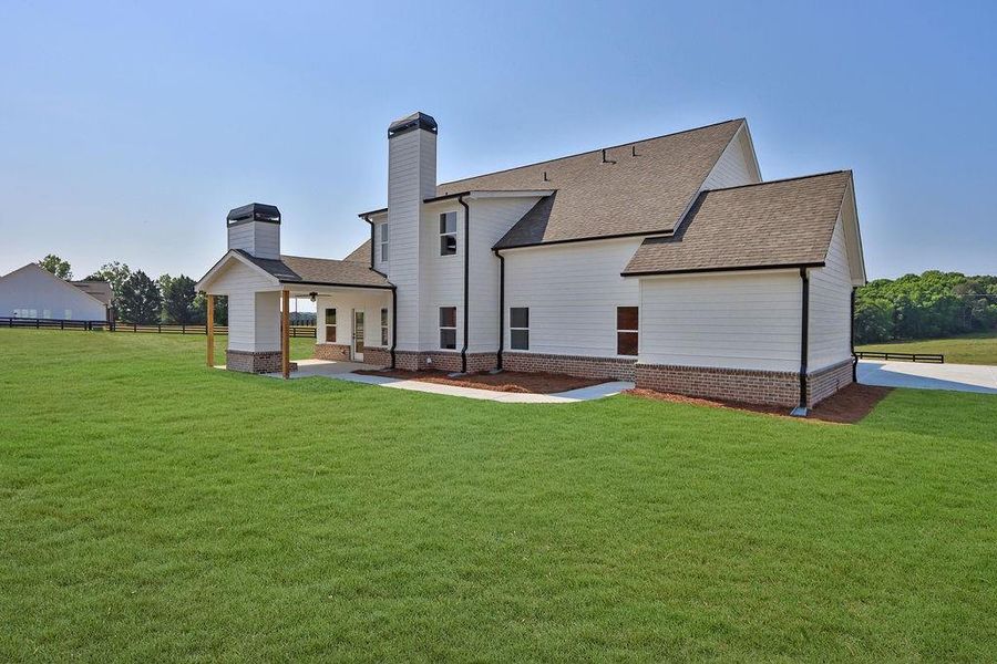 Exterior details and patio area of a home in , Monroe (Image 19).
