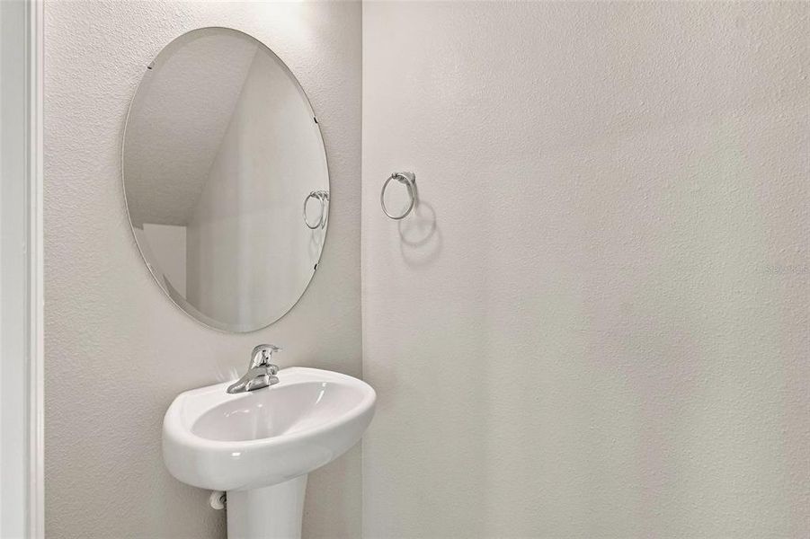 Close-up of interior finishes inside a home in , Daytona Beach (Image 11).