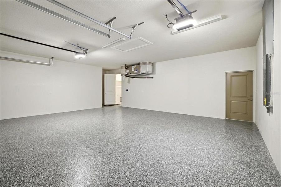 Spacious, unfurnished interior of a new home in , North Port (Image 32).