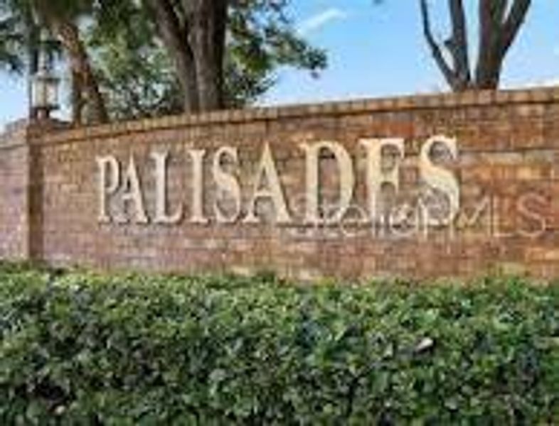 Palisades Entry