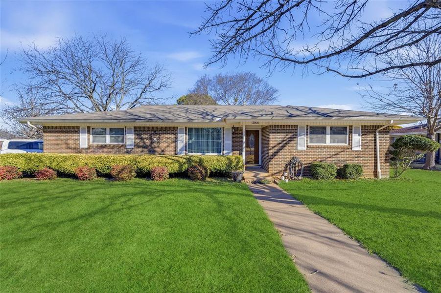 Image 8 of a home in .