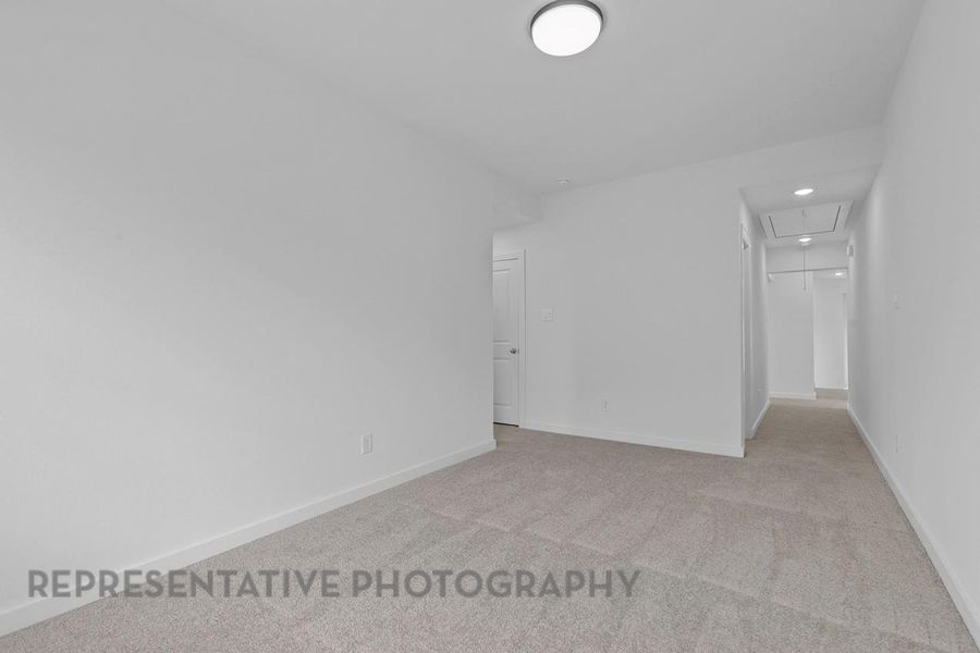 Spacious, unfurnished interior of a new home in Riceland, Mont Belvieu (Image 26).