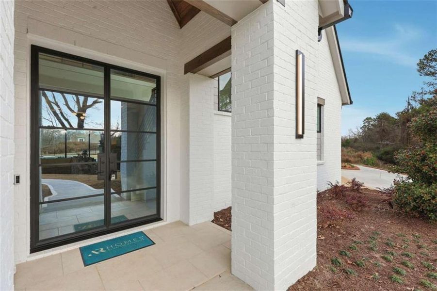 Exterior details and patio area of a home in , Gainesville (Image 3).