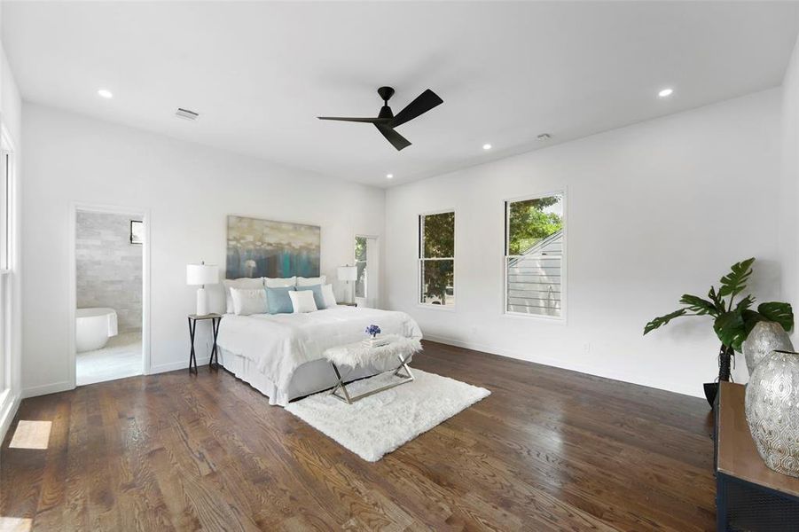 Furnished interior view inside a new home in , Dallas (Image 13). Furnished interior view inside a new home in , Dallas (Image 13).