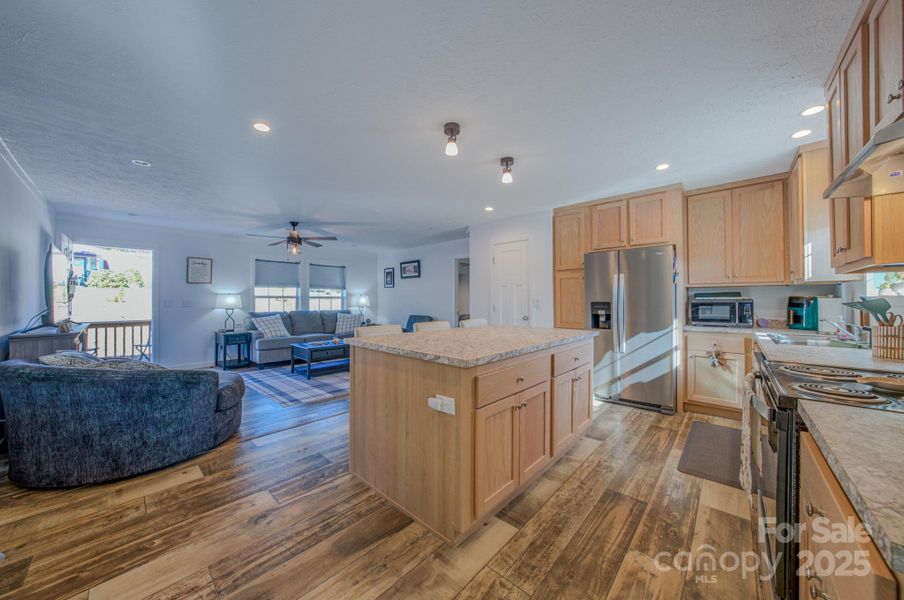 Furnished interior view inside a new home in , Nebo (Image 22).