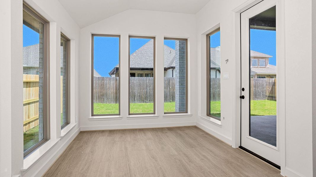 Spacious, unfurnished interior of a new home in StoneCreek Estates, Richmond (Image 11). Spacious, unfurnished interior of a new home in StoneCreek Estates, Richmond (Image 11).