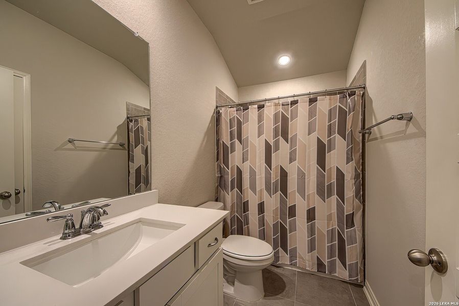 Furnished interior view inside a new home in Arcadia Ridge - Classic Series, San Antonio (Image 30).