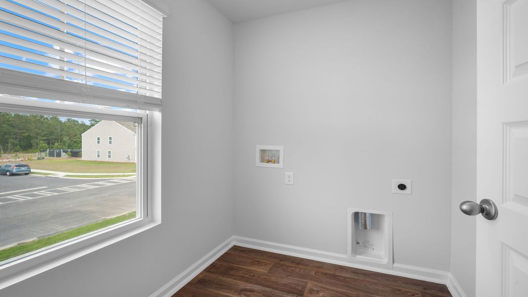 Representative unfurnished interior of a home built from the Hartsville by D.R. Horton in Rice Hope, Port Wentworth (Image 18).