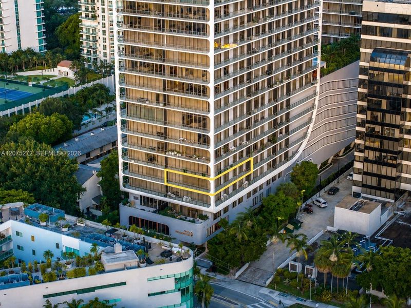 Condo located in Miami, FL showcasing its design and architecture (Image 28). Condo located in Miami, FL showcasing its design and architecture (Image 28).