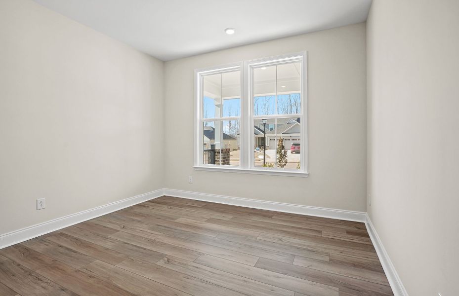 Spacious, unfurnished interior of a new home in Carolina Riverside, Belmont (Image 29).